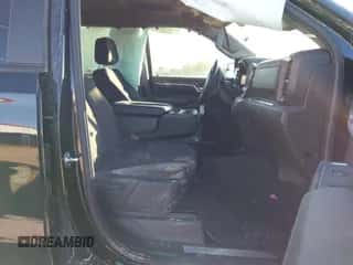 2025 Chevrolet Silverado 1500 LT с VIN 1GCPACED3SZ128434, выставлен на аукционе IAAI как лот 43594099 с пробегом Не указан миль и . История ставок и продаж доступна на DreamBid. Изображение 5.