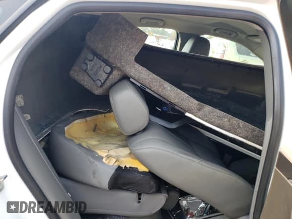 ✅ 2018 Chevrolet Impala LT • VIN: 1G1105SA6JU130567 • Лот: 66617224. Опубликован ранее на Copart с пробегом 158 064 миль. Бесплатный доступ к архиву аукционных продаж из США и подробный отчёт об истории автомобиля на DreamBid. Изображение 10.