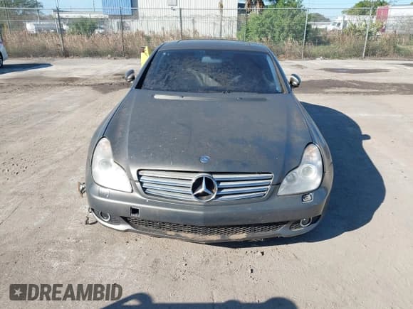 ✅ 2008 Mercedes-Benz CLS 550 • VIN: WDDDJ72X68A121175 • Lot: 43897334. Listed on IAAI with 91,614 mi. Free auction sales archive from the USA and detailed vehicle history report at DreamBid. Image 6.