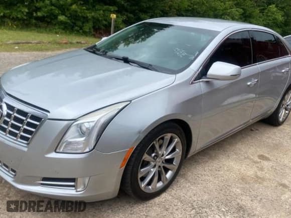 ✅ 2013 Cadillac XTS Luxury • VIN: 2G61P5S33D9171411 • Лот: 59880945. Опубликован ранее на Copart с пробегом 268 029 миль. Бесплатный доступ к архиву аукционных продаж из США и подробный отчёт об истории автомобиля на DreamBid. Изображение 2.