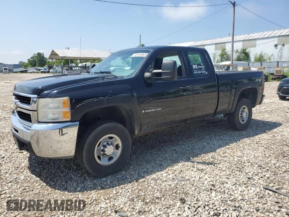 ✅ 2008 Chevrolet Silverado 2500HD 1LT • VIN: 1GCHK29K78E148741 • Lot: 63914665. Wystawiony na Copart z przebiegiem 201 562 mil. Bezpłatny archiwum sprzedaży aukcyjnych z USA i szczegółowy raport historii pojazdu na DreamBid. Zdjęcie 1.