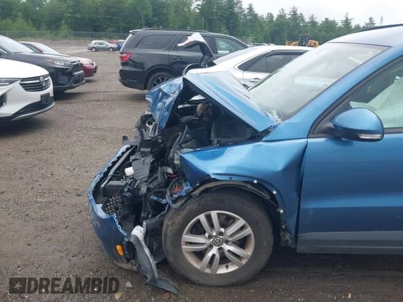 ✅ 2017 Volkswagen Tiguan S • VIN: WVGBV7AX2HW513009 • Лот: 42651378. Опубликован ранее на IAAI с пробегом 82 789 миль. Бесплатный доступ к архиву аукционных продаж из США и подробный отчёт об истории автомобиля на DreamBid. Изображение 18.