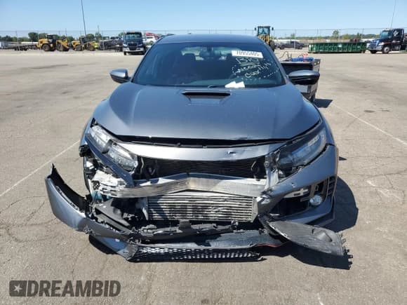 ✅ 2019 Honda Civic Type R Touring • VIN: SHHFK8G79KU200951 • Lot: 70955405. Wystawiony na Copart z przebiegiem 61 151 mil. Bezpłatny archiwum sprzedaży aukcyjnych z USA i szczegółowy raport historii pojazdu na DreamBid. Zdjęcie 5.