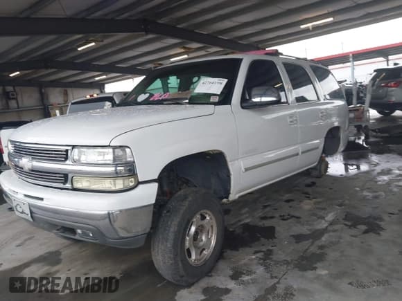 ✅ 2002 Chevrolet Tahoe LT • VIN: 1GNEC13Z92R235435 • Lot: 42764198. Listed on IAAI with 248,194 mi. Free auction sales archive from the USA and detailed vehicle history report at DreamBid. Image 2.