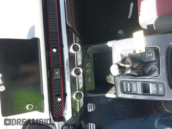 ✅ 2023 Honda Civic Si • VIN: 2HGFE1E58PH472007 • Lot: 42401926. Listed on IAAI with 37,844 mi. Free auction sales archive from the USA and detailed vehicle history report at DreamBid. Image 11.