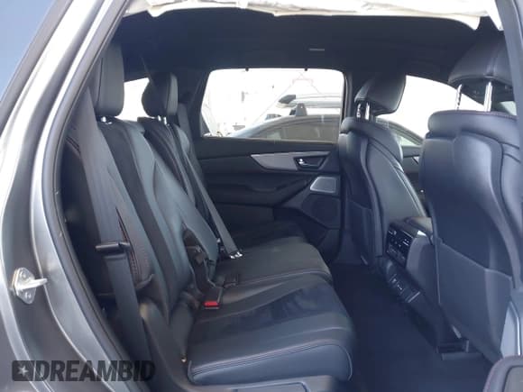 ✅ 2025 Acura MDX w/A-Spec Package • VIN: 5J8YE1H05SL009519 • Lot: 43384917. Listed on IAAI with 19,735 mi. Free auction sales archive from the USA and detailed vehicle history report at DreamBid. Image 8.