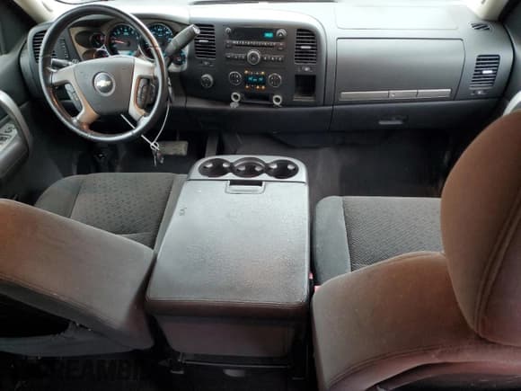 ✅ 2008 Chevrolet Silverado 2500HD 1LT • VIN: 1GCHK29K58E100106 • Lot: 60140455. Wystawiony na Copart z przebiegiem 210 606 mil. Bezpłatny archiwum sprzedaży aukcyjnych z USA i szczegółowy raport historii pojazdu na DreamBid. Zdjęcie 8.