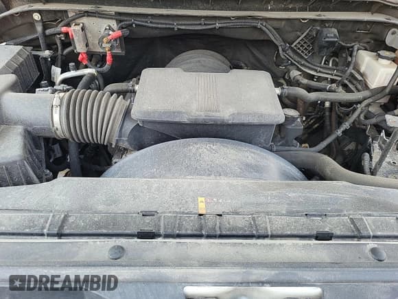 ✅ 2021 Chevrolet Silverado 2500HD LT • VIN: 1GC1YNE75MF225176 • Lot: 42960729. Wystawiony na IAAI z przebiegiem 114 170 mil. Bezpłatny archiwum sprzedaży aukcyjnych z USA i szczegółowy raport historii pojazdu na DreamBid. Zdjęcie 1.