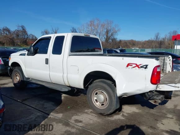 ✅ 2013 Ford F-250 XL • VIN: 1FT7X2B65DEB20649 • Lot: 43807563. Listed on IAAI with 208,876 mi. Free auction sales archive from the USA and detailed vehicle history report at DreamBid. Image 3.