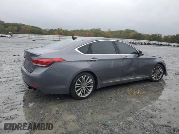 2015 Hyundai Genesis 3.8L with VIN KMHGN4JE6FU075462, listed as a Copart auction lot 82752175 with 195,968 mi miles and Clean title. Bid and sale history available at DreamBid. Image 3.