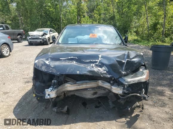 ✅ 2015 Audi A4 Komfort • VIN: WAUBFCFL1FN024617 • Lot: 66335125. Wystawiony na Copart z przebiegiem Nie podano. Bezpłatny archiwum sprzedaży aukcyjnych z USA i szczegółowy raport historii pojazdu na DreamBid. Zdjęcie 5.