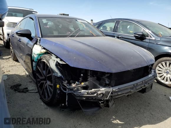 ✅ 2020 Audi S7 Prestige • VIN: WAUSFAF20LN090180 • Lot: 47747904. Wystawiony na Copart z przebiegiem 32 562 mil. Bezpłatny archiwum sprzedaży aukcyjnych z USA i szczegółowy raport historii pojazdu na DreamBid. Zdjęcie 4.