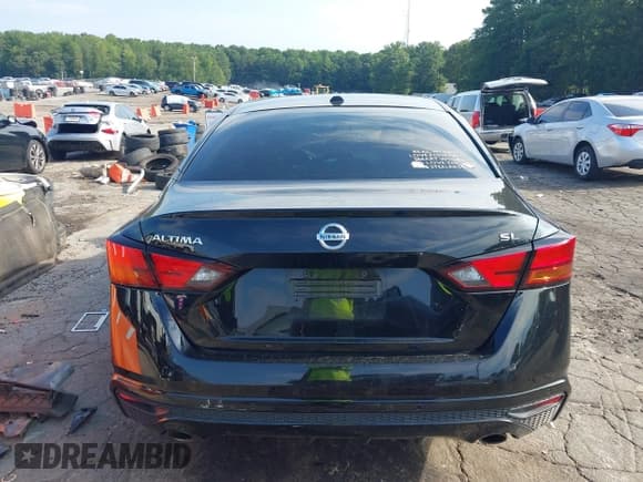 ✅ 2020 Nissan Altima SL • VIN: 1N4BL4EV9LN309345 • Лот: 42798344. Опубликован ранее на IAAI с пробегом 121 759 миль. Бесплатный доступ к архиву аукционных продаж из США и подробный отчёт об истории автомобиля на DreamBid. Изображение 16.