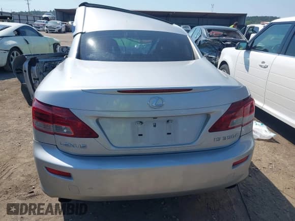 ✅ 2010 Lexus IS 350 C • VIN: JTHFE2C23A2500937 • Lot: 43125086. Listed on IAAI with Not provided. Free auction sales archive from the USA and detailed vehicle history report at DreamBid. Image 16.