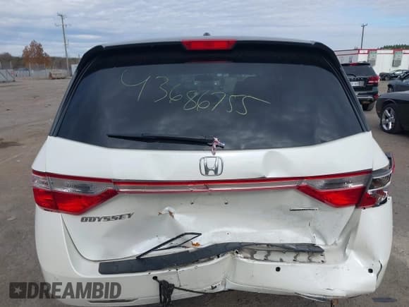 ✅ 2012 Honda Odyssey Touring • VIN: 5FNRL5H9XCB126080 • Lot: 43686755. Listed on IAAI with 116,383 mi. Free auction sales archive from the USA and detailed vehicle history report at DreamBid. Image 16.