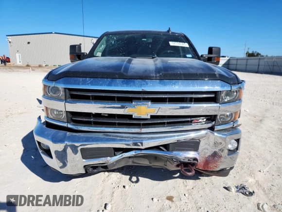 ✅ 2018 Chevrolet Silverado 2500HD LT • VIN: 1GC1KVEG4JF137569 • Lot: 92536585. Listed on Copart with 101,577 mi. Free auction sales archive from the USA and detailed vehicle history report at DreamBid. Image 5.
