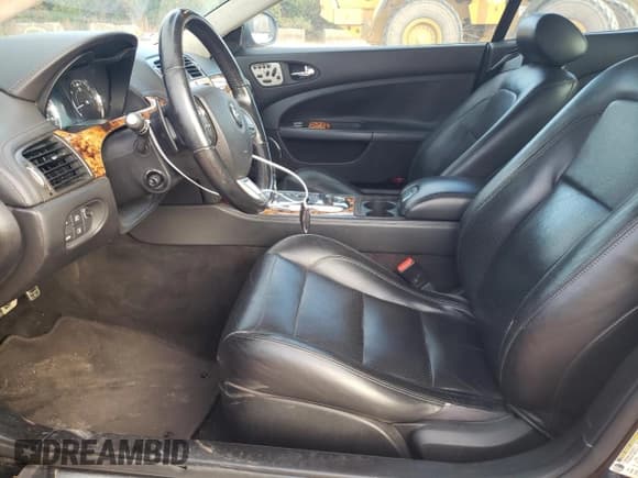 ✅ 2008 Jaguar XK XKR • VIN: SAJWA43C789B22452 • Лот: 79651744. Опубликован ранее на Copart с пробегом 74 156 миль. Бесплатный доступ к архиву аукционных продаж из США и подробный отчёт об истории автомобиля на DreamBid. Изображение 7.