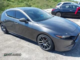 ✅ 2021 Mazda 3 2.5 Turbo • VIN: JM1BPBJY3M1402180 • Lot: 40501991. Wystawiony na IAAI z przebiegiem Nie podano. Bezpłatny archiwum sprzedaży aukcyjnych z USA i szczegółowy raport historii pojazdu na DreamBid. Zdjęcie 1.