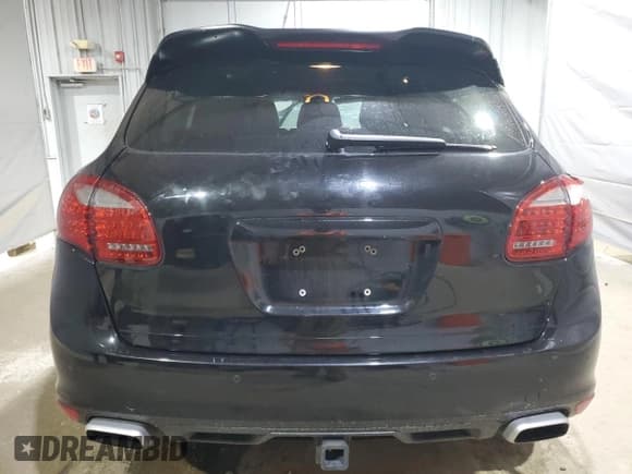 ✅ 2012 Porsche Cayenne S • VIN: WP1AB2A24CLA42876 • Lot: 72090315. Wystawiony na Copart z przebiegiem 60 216 mil. Bezpłatny archiwum sprzedaży aukcyjnych z USA i szczegółowy raport historii pojazdu na DreamBid. Zdjęcie 6.