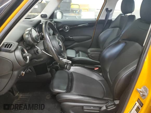 ✅ 2015 MINI Hardtop 4 Door S • VIN: WMWXU3C57F2B55735 • Lot: 59919045. Listed on Copart with 114,241 mi. Free auction sales archive from the USA and detailed vehicle history report at DreamBid. Image 7.