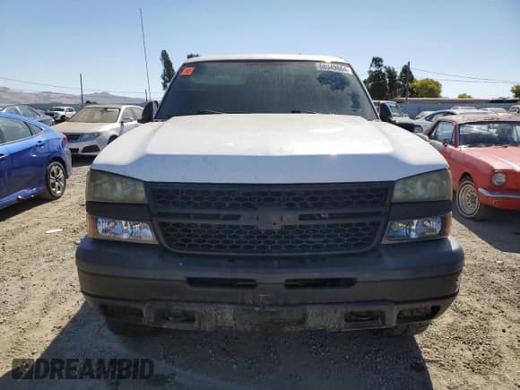 ✅ 2005 Chevrolet Silverado 1500 Z71 • VIN: 1GCEK19B45Z332746 • Лот: 68049664. Опубликован ранее на Copart с пробегом 229 402 миль. Бесплатный доступ к архиву аукционных продаж из США и подробный отчёт об истории автомобиля на DreamBid. Изображение 5.