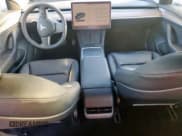 ✅ 2023 Tesla Model 3 • VIN: 5YJ3E1EA0PF641747 • Lot: 51697655. Wystawiony na Copart z przebiegiem 24 435 mil. Bezpłatny archiwum sprzedaży aukcyjnych z USA i szczegółowy raport historii pojazdu na DreamBid. Zdjęcie 8.