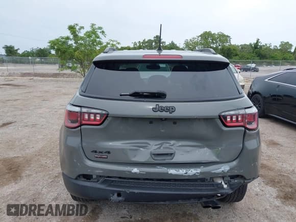✅ 2019 Jeep Compass Sport • VIN: 3C4NJDAB7KT846383 • Lot: 42341942. Wystawiony na IAAI z przebiegiem 61 636 mil. Bezpłatny archiwum sprzedaży aukcyjnych z USA i szczegółowy raport historii pojazdu na DreamBid. Zdjęcie 16.