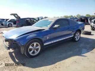 ✅ 2007 Ford Mustang Deluxe • VIN: 1ZVFT80N575258603 • Lot: 82754695. Listed on Copart with 111,800 mi. Free auction sales archive from the USA and detailed vehicle history report at DreamBid. Image 1.