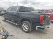 ✅ 2022 GMC Sierra 1500 SLT • VIN: 3GTP8DED2NG108388 • Лот: 83933215. Опубликован ранее на Copart с пробегом 68 277 миль. Бесплатный доступ к архиву аукционных продаж из США и подробный отчёт об истории автомобиля на DreamBid. Изображение 2.