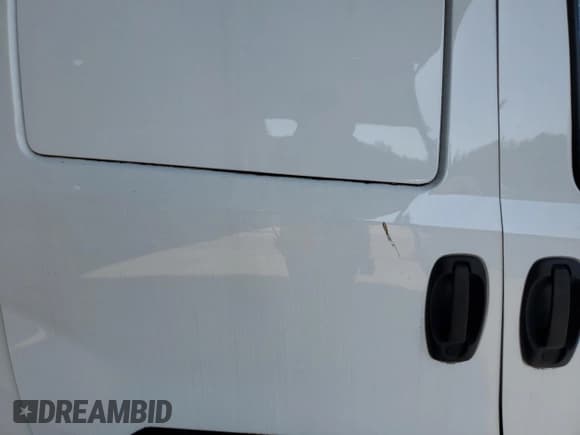 ✅ 2022 Ram ProMaster City Cargo Tradesman • VIN: ZFBHRFABXN6W27601 • Lot: 57957445. Wystawiony na Copart z przebiegiem 28 277 mil. Bezpłatny archiwum sprzedaży aukcyjnych z USA i szczegółowy raport historii pojazdu na DreamBid. Zdjęcie 11.