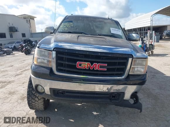 ✅ 2007 GMC Sierra 1500 • VIN: 3GTEK13Y57G553692 • Лот: 42605838. Опубликован ранее на IAAI с пробегом 221 736 миль. Бесплатный доступ к архиву аукционных продаж из США и подробный отчёт об истории автомобиля на DreamBid. Изображение 13.