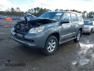 ✅ 2013 Lexus GX 460 • VIN: JTJBM7FX2D5053539 • Лот: 43591902. Опубликован ранее на IAAI с пробегом 103 118 миль. Бесплатный доступ к архиву аукционных продаж из США и подробный отчёт об истории автомобиля на DreamBid. Изображение 2.