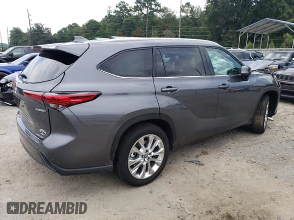 ✅ 2023 Toyota Highlander Hybrid Limited • VIN: 5TDYARAH0PS521414 • Лот: 61407083. Опубликован ранее на Copart с пробегом 8 440 миль. Бесплатный доступ к архиву аукционных продаж из США и подробный отчёт об истории автомобиля на DreamBid. Изображение 3.