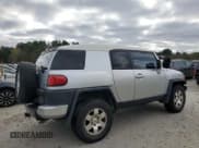 ✅ 2007 Toyota FJ Cruiser • VIN: JTEBU11F070072960 • Лот: 82751345. Опубликован ранее на Copart с пробегом 264 130 миль. Бесплатный доступ к архиву аукционных продаж из США и подробный отчёт об истории автомобиля на DreamBid. Изображение 3.