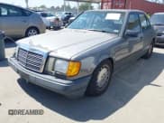 ✅ 1987 Mercedes-Benz 300 D • VIN: WDBEB33D6HA345473 • Lot: 42673109. Listed on IAAI with 242,350 mi. Free auction sales archive from the USA and detailed vehicle history report at DreamBid. Image 2.