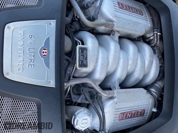 ✅ 2008 Bentley Arnage • VIN: SCBLC47J48CX12700 • Lot: 55392345. Wystawiony na Copart z przebiegiem 72 001 mil. Bezpłatny archiwum sprzedaży aukcyjnych z USA i szczegółowy raport historii pojazdu na DreamBid. Zdjęcie 7.