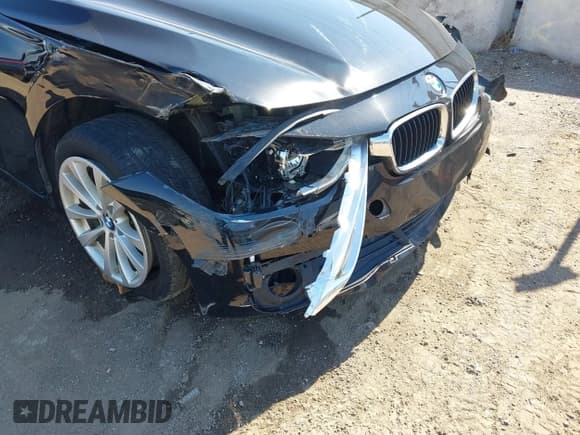 ✅ 2018 BMW 3 Series 320i • VIN: WBA8E1G50JNU90758 • Лот: 43441309. Опубликован ранее на IAAI с пробегом 88 740 миль. Бесплатный доступ к архиву аукционных продаж из США и подробный отчёт об истории автомобиля на DreamBid. Изображение 19.