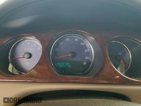 ✅ 2007 Buick Lucerne CXS • VIN: 1G4HE57Y47U106091 • Лот: 86081005. Опубликован ранее на Copart с пробегом 73 871 миль. Бесплатный доступ к архиву аукционных продаж из США и подробный отчёт об истории автомобиля на DreamBid. Изображение 9.