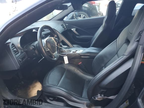 ✅ 2015 Chevrolet Corvette 1LT • VIN: 1G1YB2D71F5108082 • Lot: 53733785. Wystawiony na Copart z przebiegiem 67 448 mil. Bezpłatny archiwum sprzedaży aukcyjnych z USA i szczegółowy raport historii pojazdu na DreamBid. Zdjęcie 7.