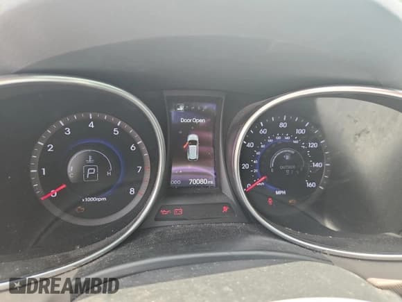 ✅ 2016 Hyundai Santa Fe Limited • VIN: KM8SR4HF2GU163858 • Лот: 62098005. Опубликован ранее на Copart с пробегом 70 080 миль. Бесплатный доступ к архиву аукционных продаж из США и подробный отчёт об истории автомобиля на DreamBid. Изображение 9.