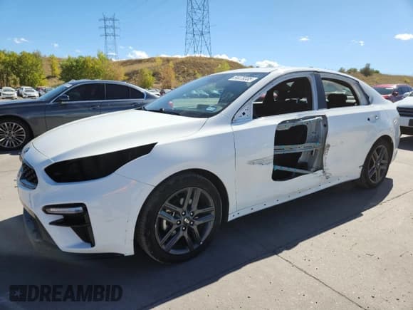 ✅ 2021 Kia Forte GT-Line • VIN: 3KPF34AD7ME380591 • Lot: 84479205. Wystawiony na Copart z przebiegiem 47 542 mil. Bezpłatny archiwum sprzedaży aukcyjnych z USA i szczegółowy raport historii pojazdu na DreamBid. Zdjęcie 1.