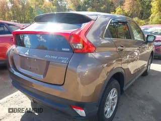 ✅ 2018 Mitsubishi Eclipse Cross ES • VIN: JA4AT3AA5JZ049321 • Lot: 43428822. Wystawiony na IAAI z przebiegiem 43 877 mil. Bezpłatny archiwum sprzedaży aukcyjnych z USA i szczegółowy raport historii pojazdu na DreamBid. Zdjęcie 4.