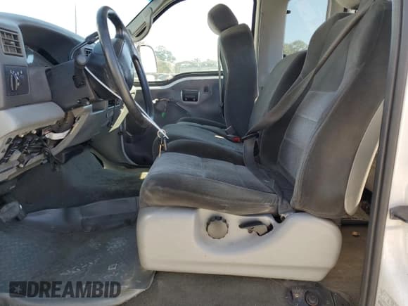 ✅ 2002 Ford F-250 XL • VIN: 1FTNX20L42EB05864 • Lot: 77503234. Listed on Copart with 279,046 mi. Free auction sales archive from the USA and detailed vehicle history report at DreamBid. Image 7.