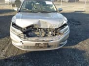 ✅ 2019 Volkswagen Jetta SEL • VIN: 3VWE57BU7KM182390 • Лот: 43565558. Опубликован ранее на IAAI с пробегом 47 522 миль. Бесплатный доступ к архиву аукционных продаж из США и подробный отчёт об истории автомобиля на DreamBid. Изображение 12.