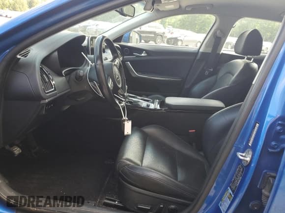 ✅ 2019 Kia Stinger • VIN: KNAE15LA2K6051145 • Lot: 56882864. Wystawiony na Copart z przebiegiem 70 295 mil. Bezpłatny archiwum sprzedaży aukcyjnych z USA i szczegółowy raport historii pojazdu na DreamBid. Zdjęcie 7.