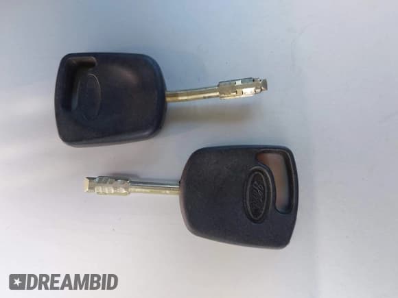 ✅ 2011 Ford Transit Connect XL • VIN: NM0LS7CN0BT055926 • Lot: 42543788. Listed on IAAI with 151,861 mi. Free auction sales archive from the USA and detailed vehicle history report at DreamBid. Image 11.