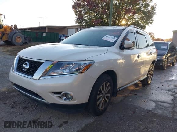 ✅ 2016 Nissan Pathfinder SL • VIN: 5N1AR2MN9GC622502 • Лот: 43683617. Опубликован ранее на IAAI с пробегом 172 929 миль. Бесплатный доступ к архиву аукционных продаж из США и подробный отчёт об истории автомобиля на DreamBid. Изображение 2.
