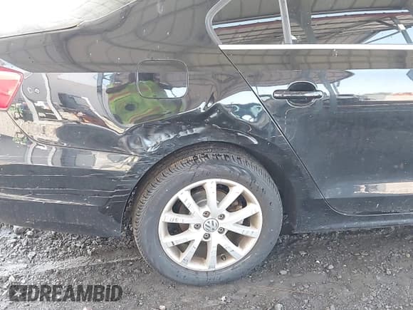 ✅ 2013 Volkswagen Jetta SE • VIN: 3VWBP7AJ2DM258024 • Лот: 42850479. Опубликован ранее на IAAI с пробегом 105 391 миль. Бесплатный доступ к архиву аукционных продаж из США и подробный отчёт об истории автомобиля на DreamBid. Изображение 6.