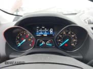 ✅ 2017 Ford Escape SE • VIN: 1FMCU0GD8HUC98856 • Lot: 43774212. Wystawiony na IAAI z przebiegiem 212 735 mil. Bezpłatny archiwum sprzedaży aukcyjnych z USA i szczegółowy raport historii pojazdu na DreamBid. Zdjęcie 7.