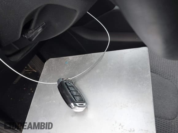 ✅ 2020 Hyundai Santa Fe SEL • VIN: 5NMS33AD8LH189682 • Lot: 43603265. Wystawiony na IAAI z przebiegiem 95 407 mil. Bezpłatny archiwum sprzedaży aukcyjnych z USA i szczegółowy raport historii pojazdu na DreamBid. Zdjęcie 11.